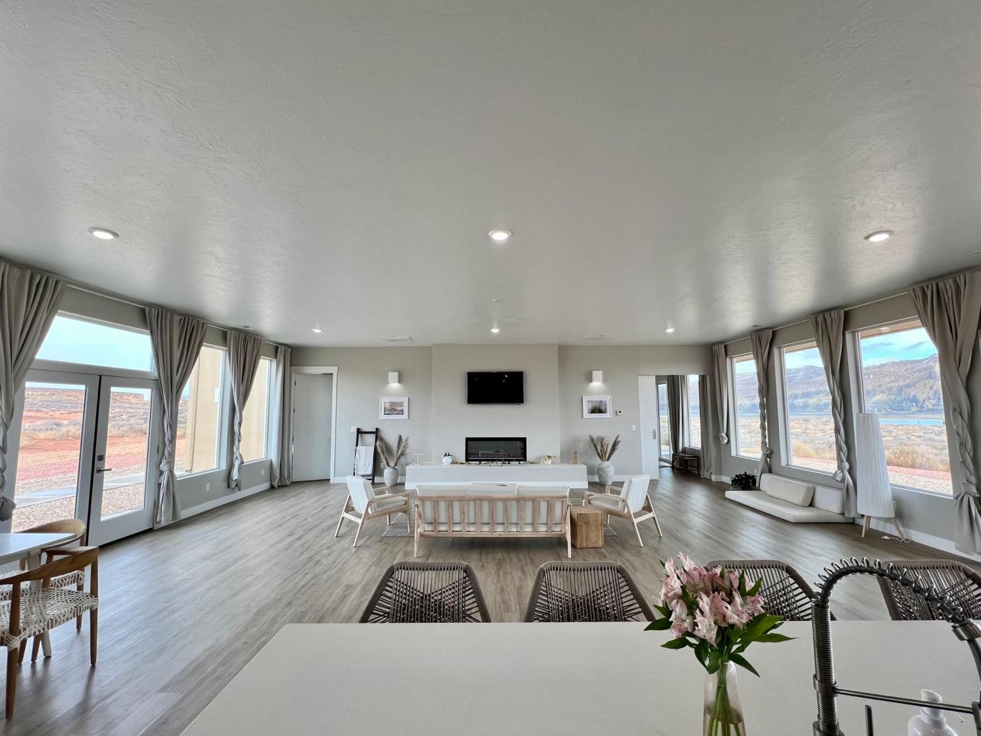 Canyon Oasis Suite With Grand Mesa View Big Water Exterior foto